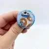 Disney Badge BB8 Droïde Star Wars The Force Awaken Robot Blanc Orange -Disney badge bb8 droide star wars the force awaken disney