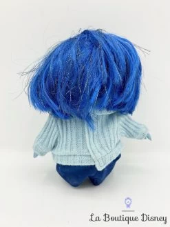 Figurine Tristesse Vice Versa Disney Store Poupée Parlante De Luxe Sadness Interactive Plastique Bleu 7 Figurine Tristesse Vice Versa Disney Store Poupée Parlante De Luxe Sadness Interactive Plastique Bleu -Disney figurine parlante tristesse vice versa disney store deluxe lumineuse 4