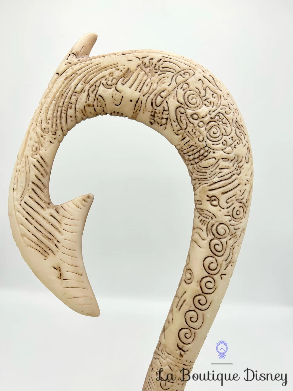 Jouet Hameçon Maui Lumineux Sonore Disney Store 2017 Vaiana La Légende Du Bout Du Monde 5 Jouet Hameçon Maui Lumineux Sonore Disney Store 2017 Vaiana La Légende Du Bout Du Monde – Image 3