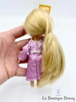 Ensemble De Jeu Mini Poupée Raiponce Animators Collection Disney Store 14 Cm -Disney mini poupee raiponce animators collection valise peinture chevalet disney store 12