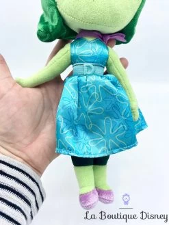 Peluche Dégout Vice Versa Disney Store 2015 Poupée Verte 30 Cm -Disney peluche degout vice versa disney store humeur verte robe bleu 6