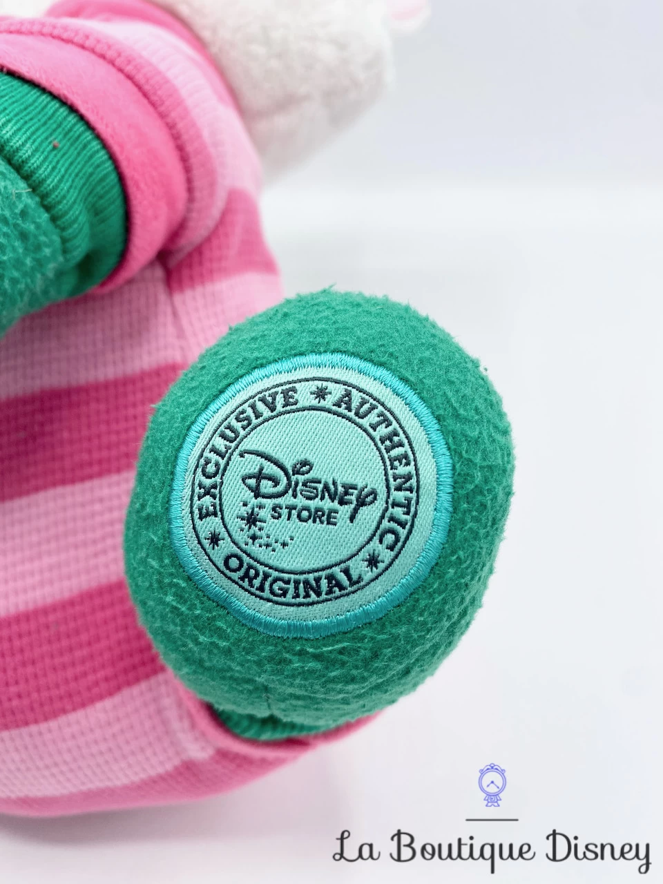 Peluche Marie Noël Disney Store Les Aristochats Pyjama Rose Vert écusson 28 Cm 7 Peluche Marie Noël Disney Store Les Aristochats Pyjama Rose Vert écusson 28 Cm – Image 5