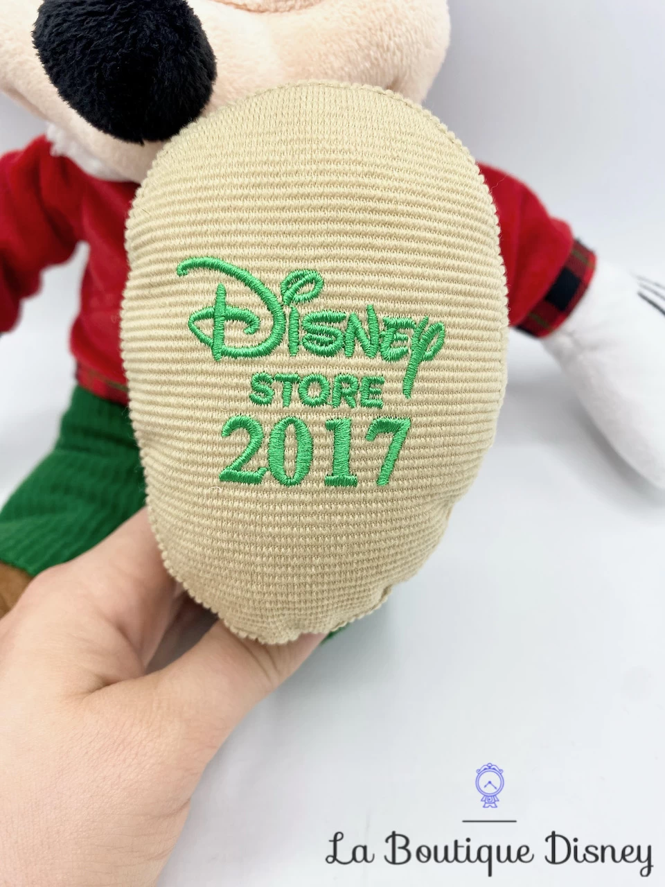 Peluche Mickey Mouse Noël Disney Store 2017 Rouge Vert Bonnet 44 Cm 7 Peluche Mickey Mouse Noël Disney Store 2017 Rouge Vert Bonnet 44 Cm – Image 5
