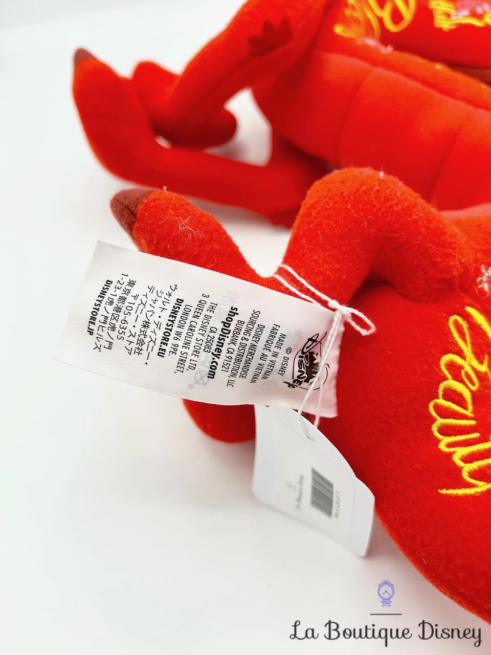 Peluche Mushu Disney Wisdom Series 2 Of 12 Édition Limitée Disney Store 2019 Mulan Dragon Rouge 48 Cm 10 Peluche Mushu Disney Wisdom Series 2 Of 12 Édition Limitée Disney Store 2019 Mulan Dragon Rouge 48 Cm – Image 8