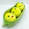Peluche Petits Pois Toy Story Disney Store écusson Vert 46 Cm -Disney peluche petits pois toy story disney store vert grand legume ecusson 1
