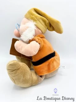 Peluche Prof Livre Blanche Neige Et Les Sept Nains Disney Store Exclusive 43 Cm 9 Peluche Prof Livre Blanche Neige Et Les Sept Nains Disney Store Exclusive 43 Cm -Disney peluche prof blanche neige et les sept nains disney store exclusive livre lunettes 7