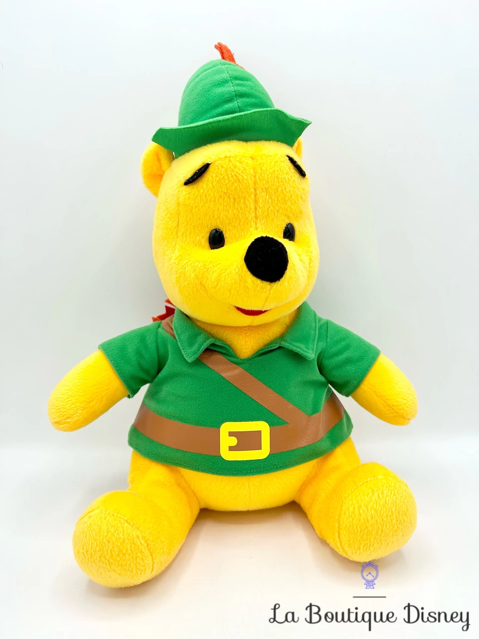 Peluche Winnie L'ourson Robin Des Bois Disney Déguisement Vert 33 Cm 3 Peluche Winnie L'ourson Robin Des Bois Disney Déguisement Vert 33 Cm – Image 2