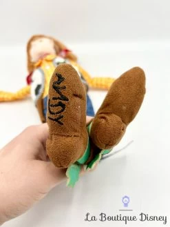 Poupée Chiffon Woody Toy Story Disney Store 2019 Peluche Cow Boy Chapeau 47 Cm 9 Poupée Chiffon Woody Toy Story Disney Store 2019 Peluche Cow Boy Chapeau 47 Cm -Disney peluche woody disney store toy story cowboy poupee chiffon 5