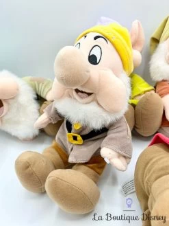 Peluche 7 Nains Blanche Neige Et Les Sept Nains Disney 34 Cm -Disney peluches les sept nains blanche neige disney 7 nains belgium 10