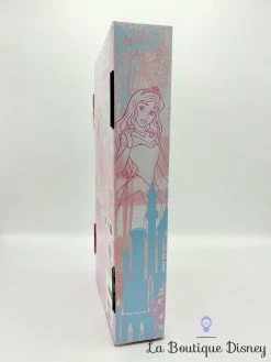 Poupée Aurore La Belle Au Bois Dormant Disney Store Disney Princess Collection Aurora 30 Cm 6 Poupée Aurore La Belle Au Bois Dormant Disney Store Disney Princess Collection Aurora 30 Cm -Disney poupee aurore la belle au bois dormant disney princess small world disney store mannequin 1