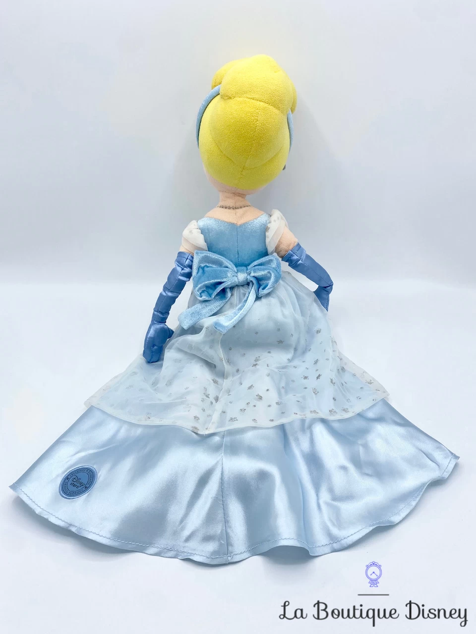 Poupée Chiffon Cendrillon Disney Store Exclusive Peluche Princesse Robe Bleu 55 Cm 6 Poupée Chiffon Cendrillon Disney Store Exclusive Peluche Princesse Robe Bleu 55 Cm – Image 4