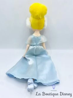 Poupée Chiffon Cendrillon Hiver Disney Store Peluche Princesse Cache Oreilles 53 Cm -Disney poupee chiffon cendrillon hiver disney store princesse cache oreilles fourrure 4