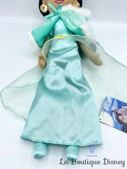 Poupée Chiffon Jasmine Hiver Disney Store Aladdin Peluche Princesse Cape Manteau 46 Cm 9 Poupée Chiffon Jasmine Hiver Disney Store Aladdin Peluche Princesse Cape Manteau 46 Cm -Disney poupee chiffon jasmine hiver disney store aladdin peluche princesse cape manteau bleu 5