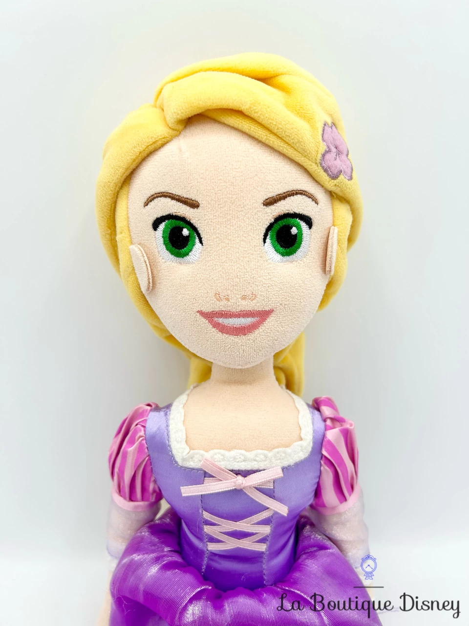Poupée Chiffon Raiponce Disney Store 2019 Peluche Princesse Robe Violette 48 Cm 4 Poupée Chiffon Raiponce Disney Store 2019 Peluche Princesse Robe Violette 48 Cm – Image 2