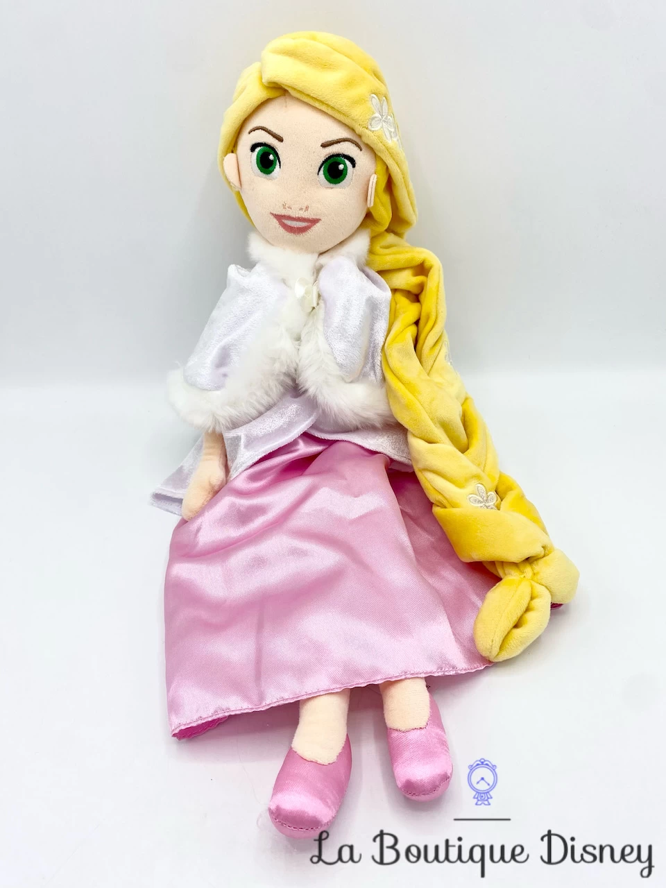 Poupée Chiffon Raiponce Hiver Disney Store Peluche Princesse Robe Rose Cape Blanche 50 Cm 3 Poupée Chiffon Raiponce Hiver Disney Store Peluche Princesse Robe Rose Cape Blanche 50 Cm
