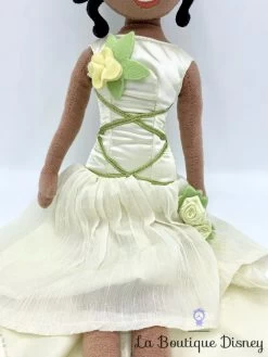 Poupée Chiffon Tiana Mariée La Princesse Et La Grenouille Disney Store Peluche Princesse Vert Fleur 53 Cm -Disney poupee chiffon tiana mariee la princesse et la grenouille mariage disney store peluche bouquet 2