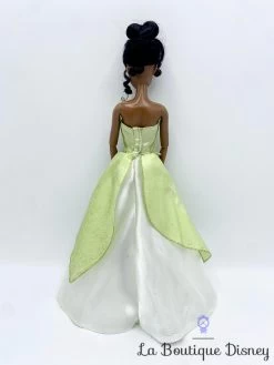 Poupée Tiana La Princesse Et La Grenouille Disney Store Mannequin Robe Verte 32 Cm -Disney poupee tiana la princesse et la grenouille disney store mannequin 3