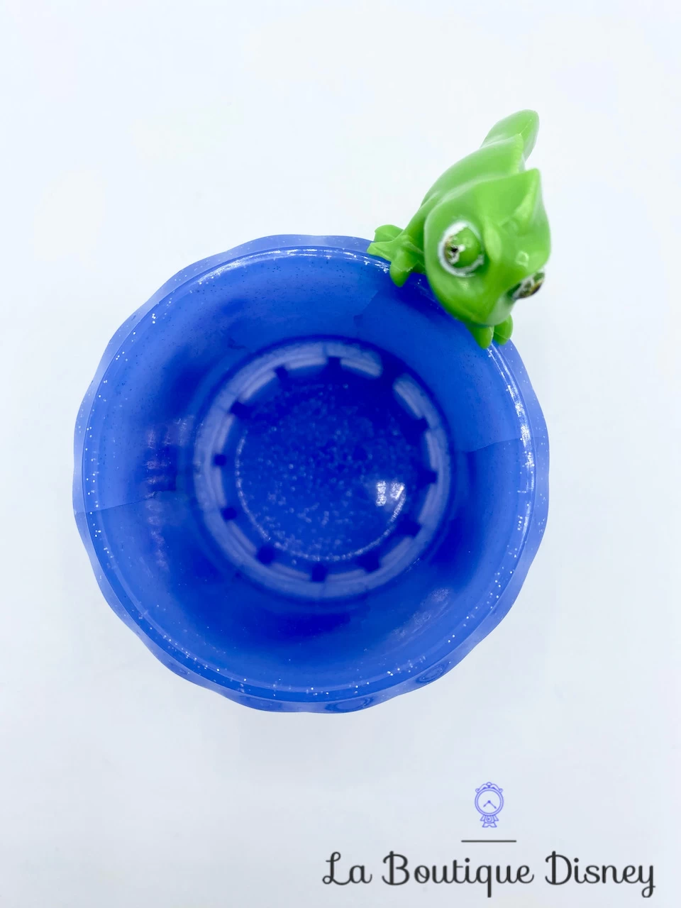 Tasse Plastique Raiponce Pascal Disney Store Mug Maximus Violet Paillettes 6 Tasse Plastique Raiponce Pascal Disney Store Mug Maximus Violet Paillettes – Image 4