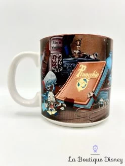 Tasse Scène Pinocchio The Walt Disney Company Japan Mug Scène Film Geppetto Atelier -Disney tasse scene pinocchio disney store walt disney company mug scene films 3
