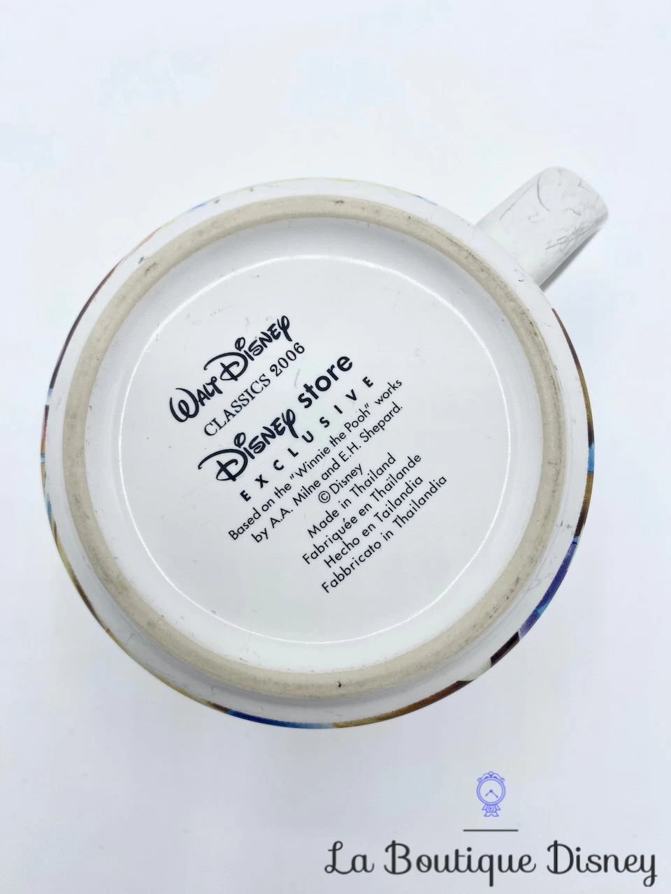 Tasse Scène Winnie L'ourson Disney Store Exclusive Classics 2006 Mug Scène Film Maison Vent 8 Tasse Scène Winnie L'ourson Disney Store Exclusive Classics 2006 Mug Scène Film Maison Vent – Image 6